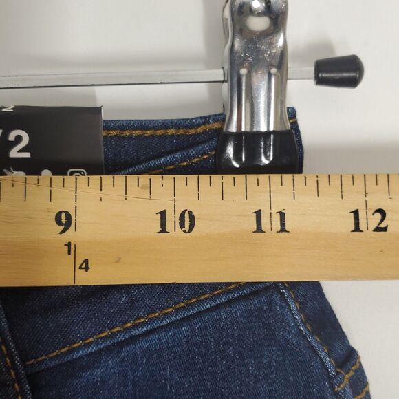 NWT FASHION NOVA Booty Everywhere Shaping Dark Wash Jeans High Rise 1/2 22X30 - Picture 6 of 9